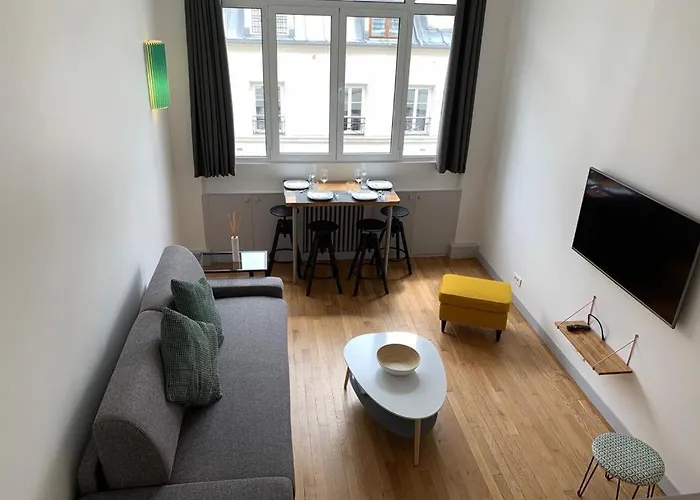 Superbe Avec Mezzanine Au Centre De