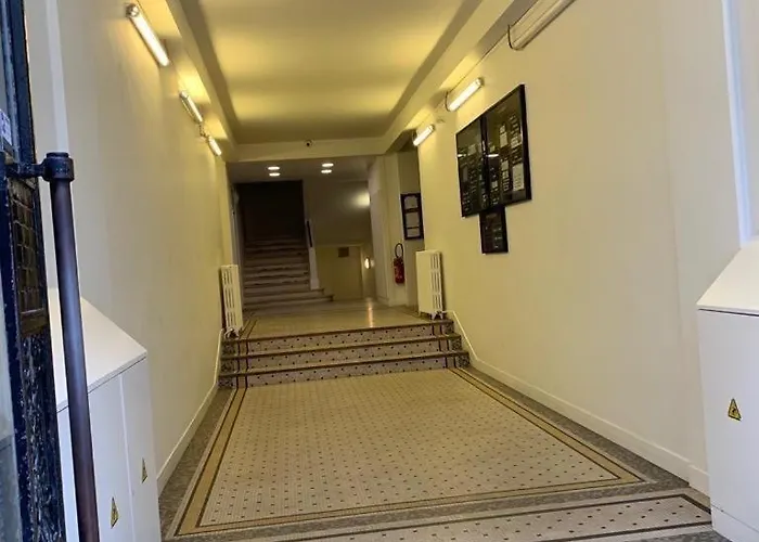 Superbe Avec Mezzanine Au Centre De דירה *